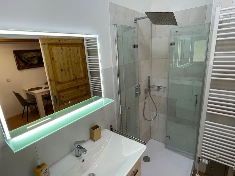 Appartement Zur Wied Oberlahr ภายนอก รูปภาพ